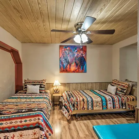 Lavish Ruidoso Condo With 2 Private Decks And Hot Tub!
